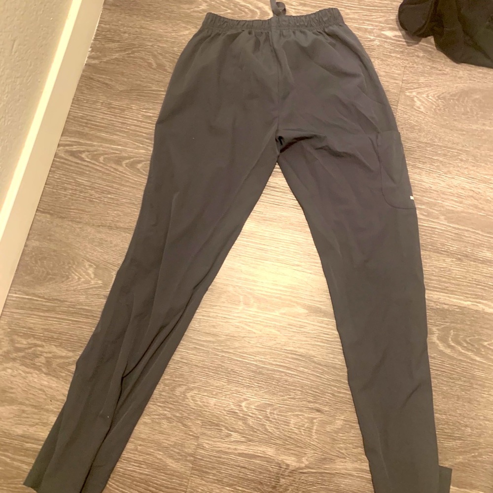 Women’s scrubs bottom